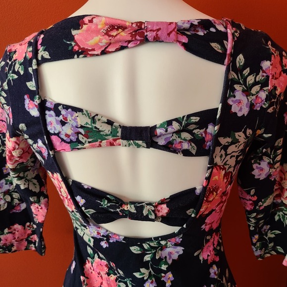 Tramp Dark Blue Floral Form Fitting Dress Bow Back - Picture 5 of 6